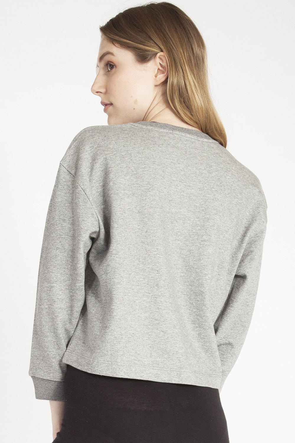 パリコレクション seen As in LOVE & HERE BE – Sweater Crop Namaste Vogue' トップス